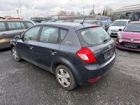 Gebraucht Kia Ceed Attract 90 PS (66 kW) 2010 Grau Kleinwagen