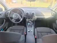 Gebraucht Audi A3 Ambition 150 PS (110 kW) 2015 Grau Limousine