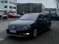 Gebraucht VW Passat Highline 140 PS (102 kW) 2011 Blau Kombi