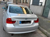 Gebraucht BMW 320 150 PS (110 kW) 2006 Silber Limousine
