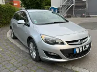Gebraucht Opel Astra 140 PS (102 kW) 2013 Silber Kombi