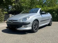 Gebraucht Peugeot 206 CC 109 PS (80 kW) 2002 Silber Cabrio