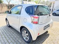 Gebraucht Toyota iQ 68 PS (50 kW) 2011 Weiß Kleinwagen