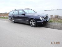 Gebraucht Mercedes E220 Avantgarde 143 PS (105 kW) 2002 Kombi