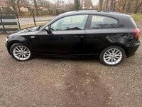 Gebraucht BMW 318 143 PS (105 kW) 2009 Schwarz Limousine