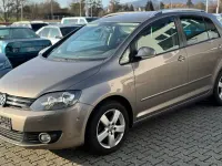 Gebraucht VW Golf VI 105 PS (77 kW) 2011 Kaschmirbraun metallic Kleinwagen