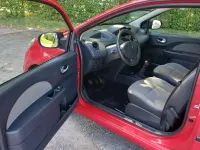 Gebraucht Renault Twingo 60 PS (44 kW) 2010 Rot Kleinwagen