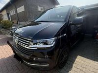 Gebraucht VW Multivan Highline 204 PS (150 kW) 2023 Schwarz Van