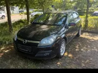 Gebraucht Opel Astra 105 PS (77 kW) 2006 Schwarz Kleinwagen