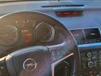 Gebraucht Opel Meriva 140 PS (102 kW) 2011 Schwarz Van / Kleinbus