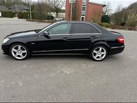 Gebraucht Mercedes E350 265 PS (194 kW) 2011 Schwarz Limousine