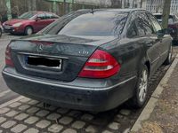 Gebraucht Mercedes E270 177 PS (130 kW) 2005 Schwarz Limousine