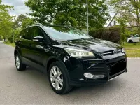 Usado Ford Kuga 163 HP (119 kW) 2015 Preto SUV