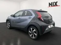 Gebraucht Toyota Aygo X 72 PS (52 kW) 2025 Celestite grey / black mica SUV