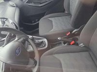 Gebraucht Ford Ka Basis 69 PS (50 kW) 2017 Polarsilber metallic Limousine