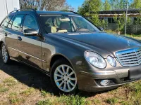 Używany Mercedes E280 Elegance 190 KM (139 kW) 2007 Andere farben Kombi