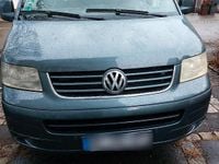 Gebraucht VW Multivan 174 PS (127 kW) 2024 Grau Van