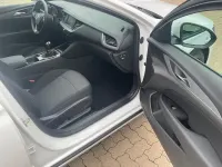 Gebraucht Opel Insignia Edition 140 PS (102 kW) 2018 Weiß Limousine