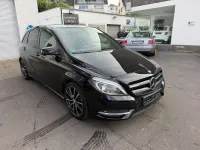 Gebraucht Mercedes B180 109 PS (80 kW) 2014 Schwarz Kleinwagen