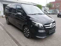 Gebraucht Mercedes V220 Edition 163 PS (119 kW) 2023 Schwarz Van / Kleinbus