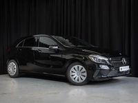 Gebraucht Mercedes A180 122 PS (89 kW) 2016 Schwarz Limousine