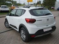 Gebraucht Dacia Sandero Stepway 91 PS (66 kW) 2023 Weiß SUV