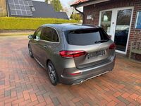 Gebraucht Mercedes B250 AMG line 224 PS (164 kW) 2020 Grau Van / Kleinbus