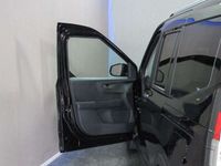 Neu Ford Tourneo Courier Active 125 PS (91 kW) 2025 Obsidianschwazr metallic Van / Kleinbus