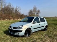 Gebraucht Renault Clio II Authentique 75 PS (55 kW) 2002 Silber Kleinwagen