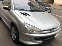 Gebraucht Peugeot 206 CC 106 PS (77 kW) 2004 Silber Cabrio