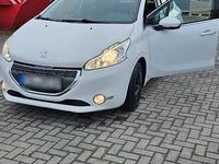 Gebraucht Peugeot 208 120 PS (88 kW) 2013 Weiß Kleinwagen