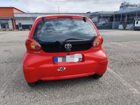 Gebraucht Toyota Aygo 68 PS (50 kW) 2007 Rot Kleinwagen