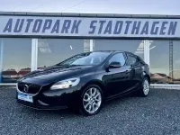 Usata Volvo V40 Momentum 310 CV (228 kW) 2016 Nero Berlina