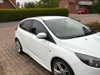 Gebraucht Ford Focus ST-Line 125 PS (91 kW) 2018 Weiß Limousine