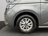 Gebraucht VW Multivan Life 150 PS (110 kW) 2024 Van / Kleinbus