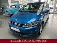 Gebraucht VW Touran Comfortline 150 PS (110 kW) 2019 Blau Van / Kleinbus