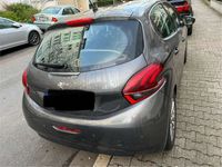 gebraucht Peugeot 208 PureTech 82 Start