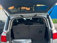 Gebraucht Chevrolet Orlando 140 PS (102 kW) 2013 Silber Van / Kleinbus