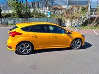 Gebraucht Ford Focus ST 250 PS (183 kW) 2017 Gelb Limousine