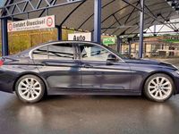 gebraucht BMW 320 d Luxury Line Navi / Leder / Schiebedach