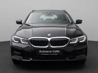 Gebraucht BMW 330e Sport Line 292 PS (214 kW) 2022 Saphirschwarz metallic 47schwarz Limousine