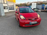 Gebraucht Toyota Aygo 69 PS (50 kW) 2005 Rot Kleinwagen