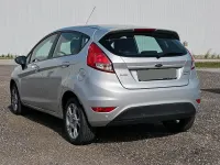 Gebraucht Ford Fiesta 80 PS (58 kW) 2013 Silber Kleinwagen