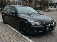 Gebraucht BMW 523 140 PS (102 kW) 2008 Schwarz Kombi