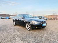 Gebraucht BMW 523 177 PS (130 kW) 2006 Saphirschwarz Limousine