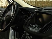 Gebraucht Ford Kuga Individual 179 PS (131 kW) 2016 Weiß SUV