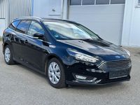 Gebraucht Ford Focus Titanium 125 PS (91 kW) 2016 Schwarz Kombi