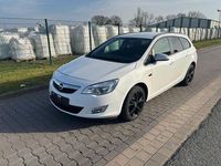 Gebraucht Opel Astra 110 PS (80 kW) 2011 Weiß Kombi
