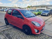 Używany Renault Twingo 75 KM (55 kW) 2011 Czerwony Hatchback