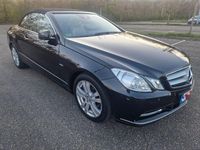 Gebraucht Mercedes E200 Avantgarde 184 PS (135 kW) 2011 Schwarz Cabrio